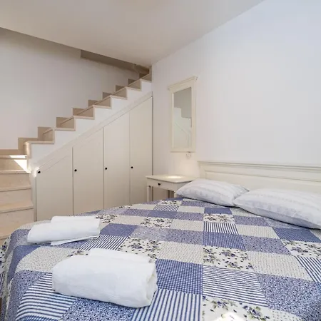 Lägenhet Nikolica - Two Bedroom With Terrace Dubrovnik