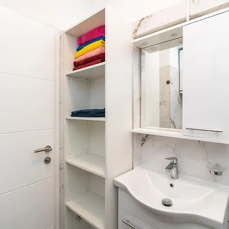 Apartmán Nikolica - Two Bedroom With Terrace