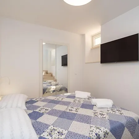 Nikolica - Two Bedroom With Terrace * ドゥブロブニク