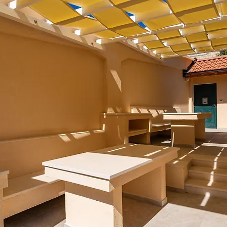 Nikolica - Two Bedroom With Terrace アパート ドゥブロブニク