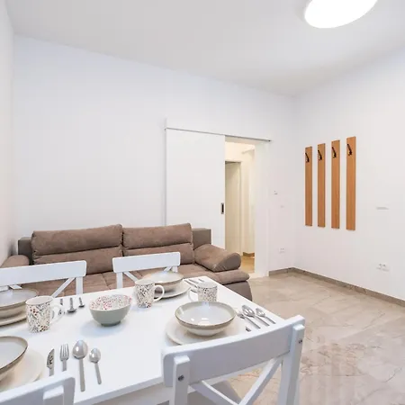 Nikolica - Two Bedroom With Terrace *