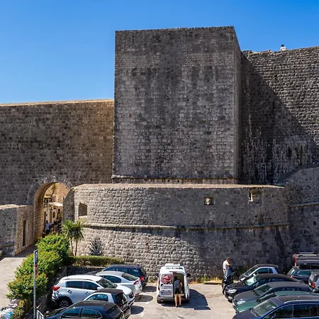 Nikolica - Two Bedroom With Terrace